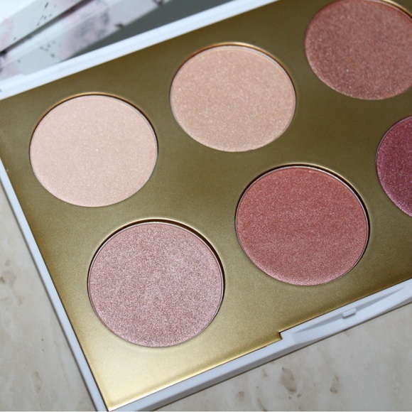 MAC Cosmetics Electric Wonder ‘Ignite Wonder’ Blush/Highlighter Face Palette - Picture 11 of 16